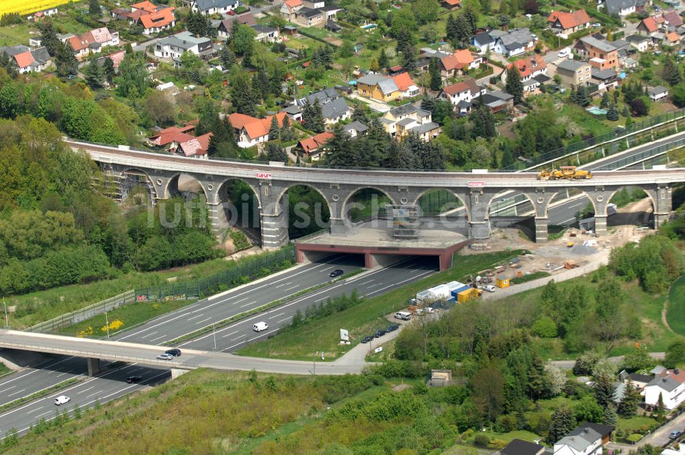 Chemnitz von oben - Sanierungsarbeiten am Bahrebachmühlenviadukt in Chemnitz / Sachsen