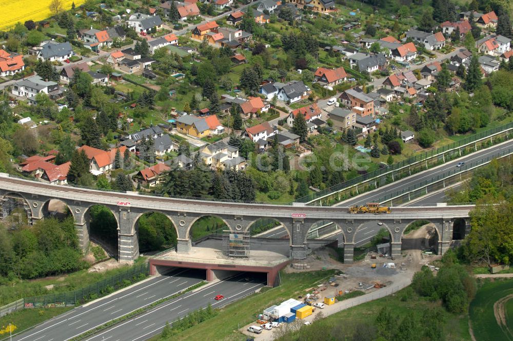 Luftaufnahme Chemnitz - Sanierungsarbeiten am Bahrebachmühlenviadukt in Chemnitz / Sachsen