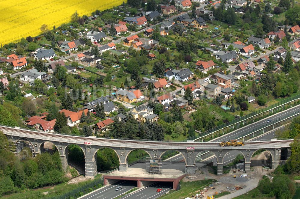 Chemnitz von oben - Sanierungsarbeiten am Bahrebachmühlenviadukt in Chemnitz / Sachsen