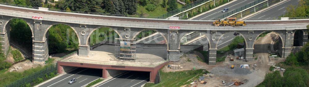 Luftbild Chemnitz - Sanierungsarbeiten am Bahrebachmühlenviadukt in Chemnitz / Sachsen