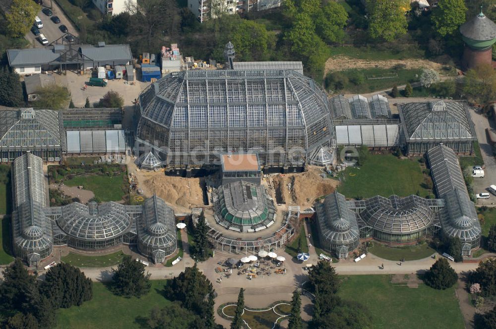 Berlin von oben - Sanierungsarbeiten des Botanischen Garten Berlin-Dahlem