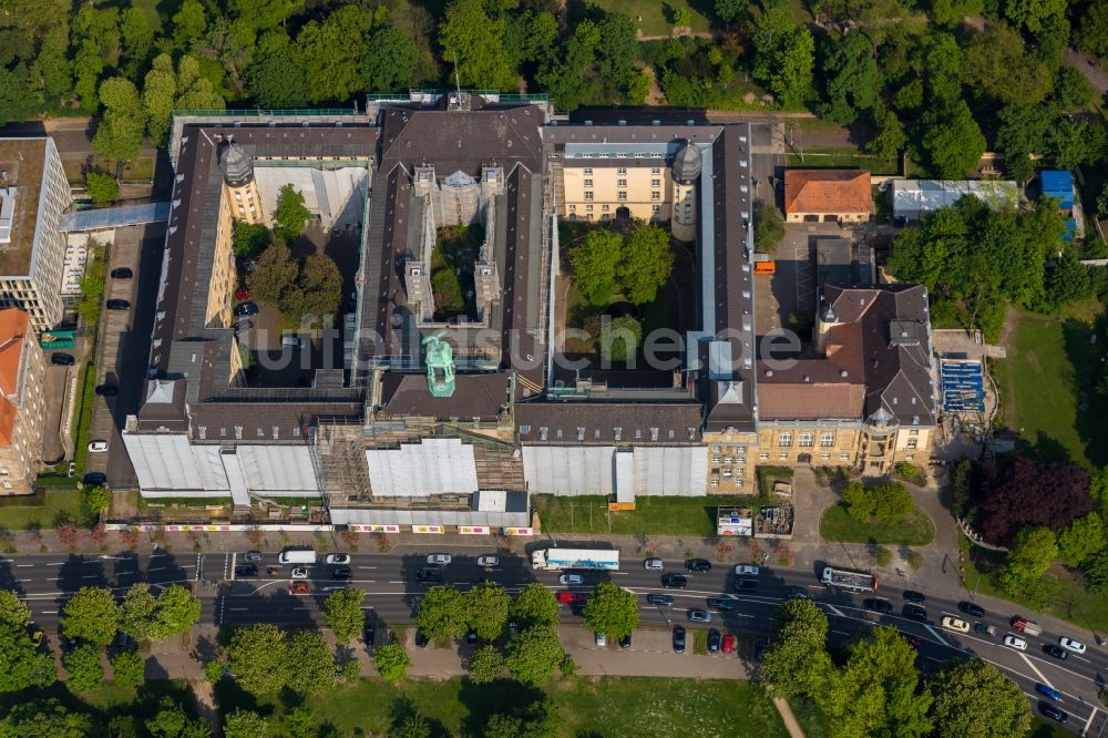 Düsseldorf Aus Der Vogelperspektive: Sanierungsarbeiten Am Gebäude Der ...