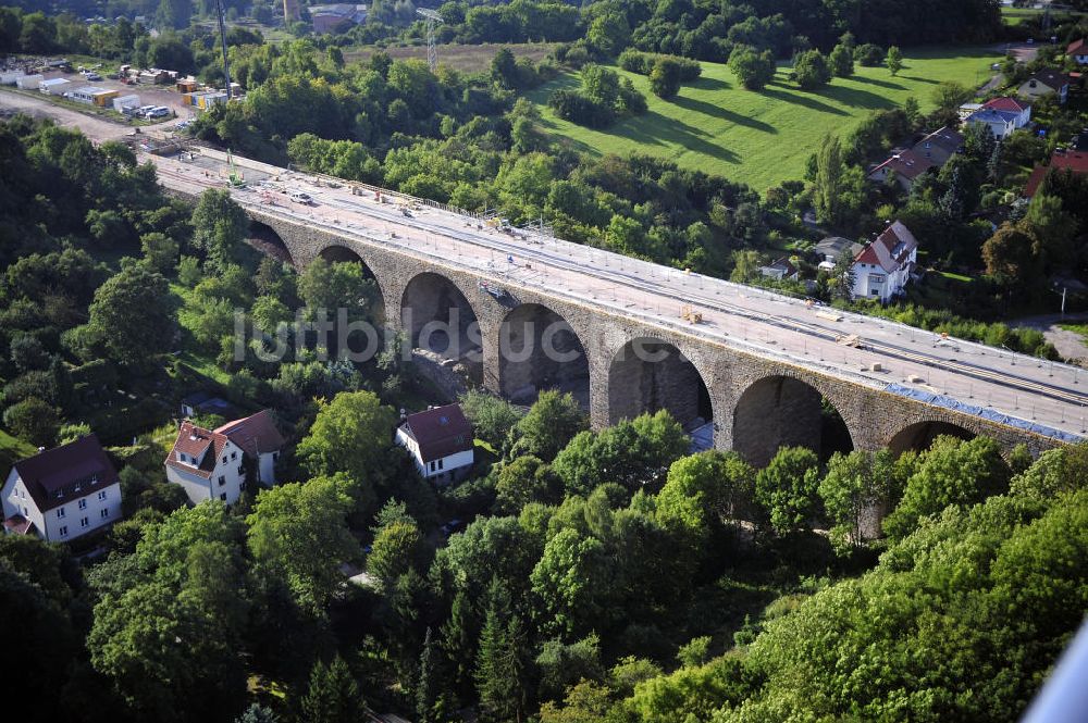 Eisenach aus der Vogelperspektive: Sanierungsarbeiten der Karolinentalbrücke Eisenach