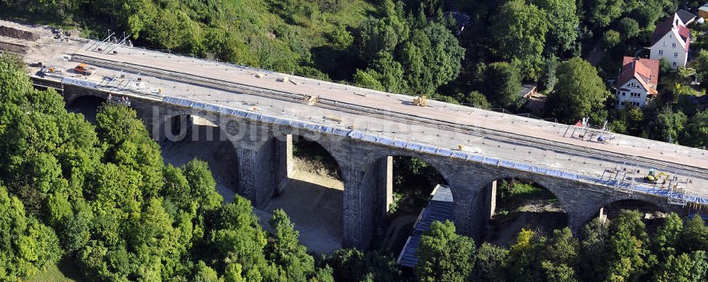 Luftaufnahme Eisenach - Sanierungsarbeiten der Karolinentalbrücke Eisenach