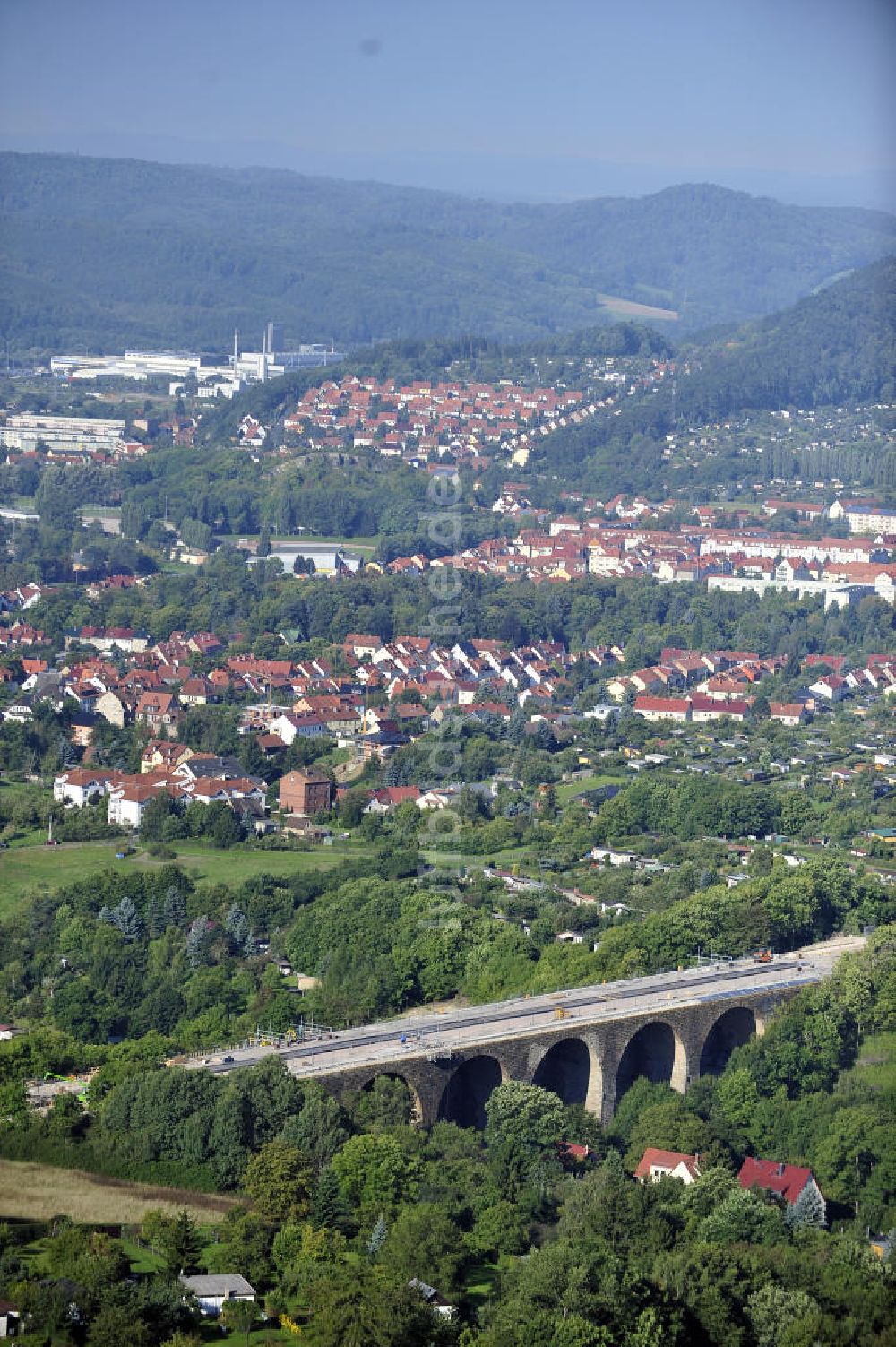 Luftbild Eisenach - Sanierungsarbeiten der Karolinentalbrücke Eisenach