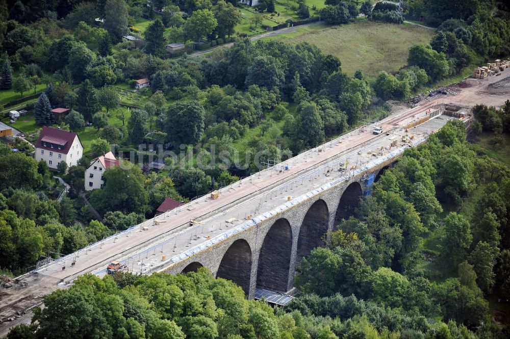 Eisenach aus der Vogelperspektive: Sanierungsarbeiten der Karolinentalbrücke Eisenach