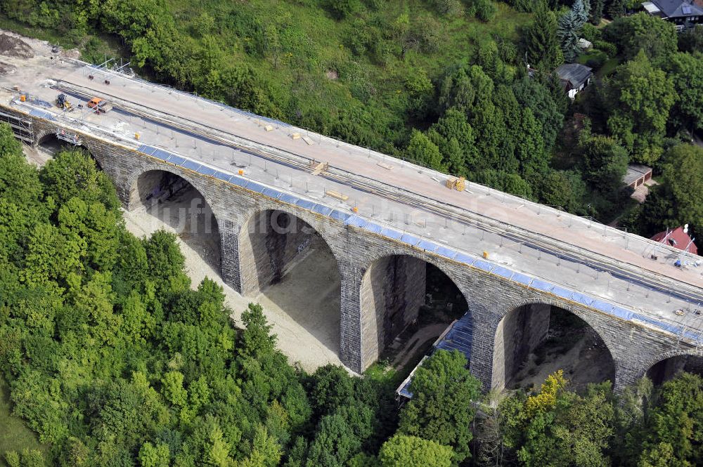 Luftaufnahme Eisenach - Sanierungsarbeiten der Karolinentalbrücke Eisenach