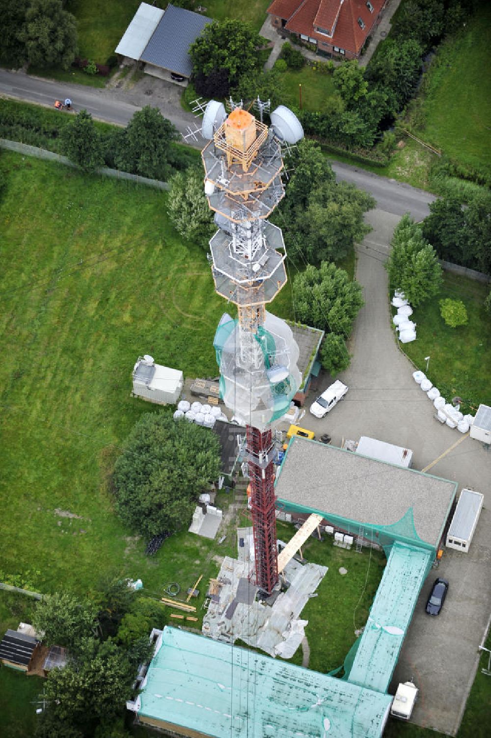 Garding von oben - Sanierungsarbeiten am Sendemast Garding / Eiderstedt