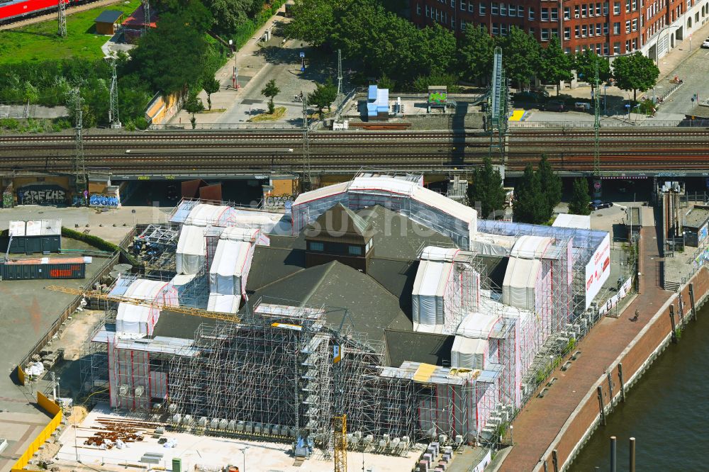 Hamburg von oben - Sanierungsbaustelle Veranstaltungshalle Deichtorhallen in Hamburg, Deutschland