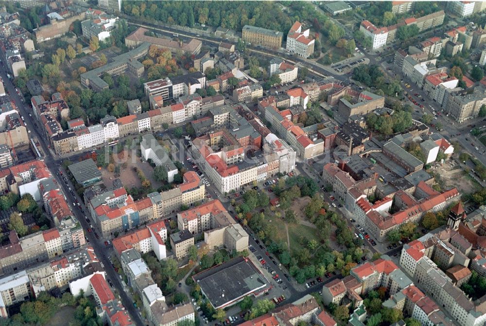 Berlin von oben - Sanierungsgebiet im Altbau- Wohngebiet am Teutoburger Platz in Berlin Prenzlauer Berg