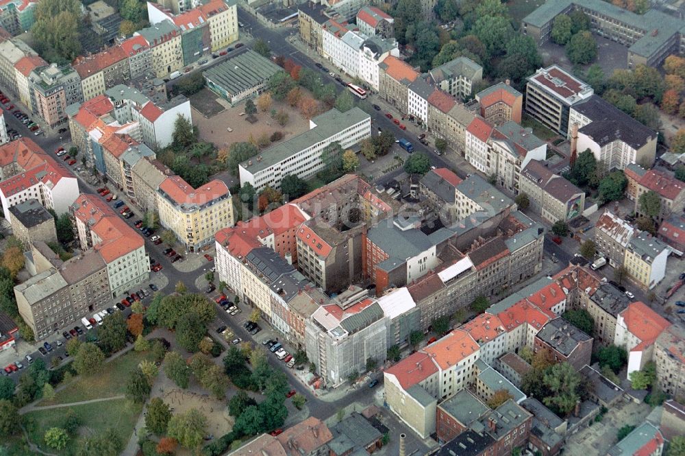 Luftaufnahme Berlin - Sanierungsgebiet im Altbau- Wohngebiet am Teutoburger Platz in Berlin Prenzlauer Berg