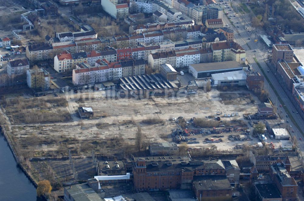 Berlin aus der Vogelperspektive: Sanierungsgebiet Niederschöneweide und Bärenquell-Brauerei in Berlin