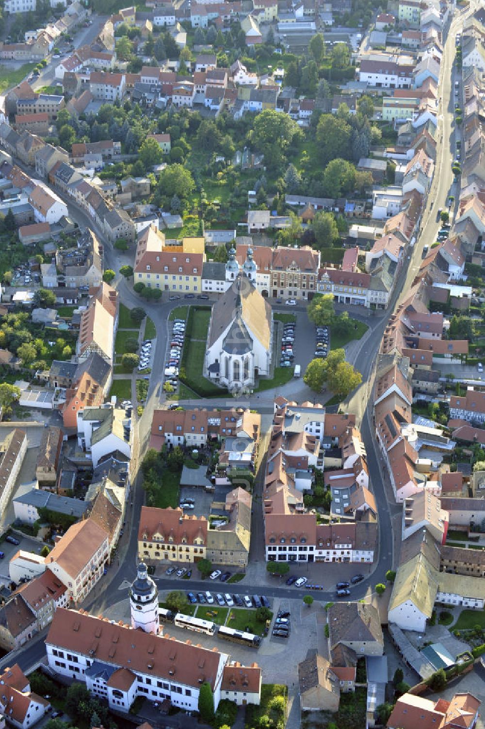 Pegau aus der Vogelperspektive: Sankt-Laurentius-Kirche in Pegau, Sachsen