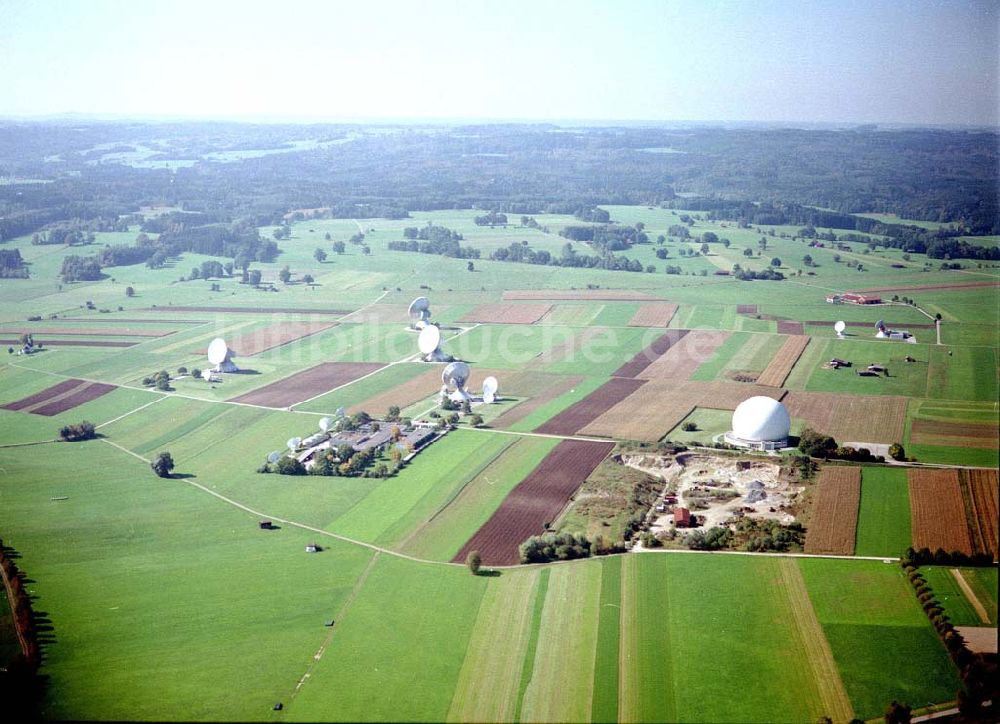 Luftbild Aristing - Satellitenemopfangs- und Sendeanlagen der TELEKOM bei Aristing in Bayern.