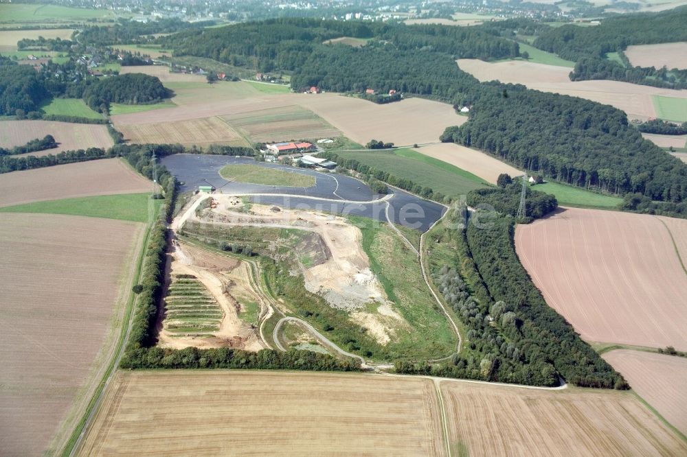 Luftaufnahme Hellsiek - Senkrechtluftbild / Satellitenperspektive auf die Verbunddeponie Hellsiek der Abfallbeseitigungs-GmbH Lippe in Nordrhein-Westfalen