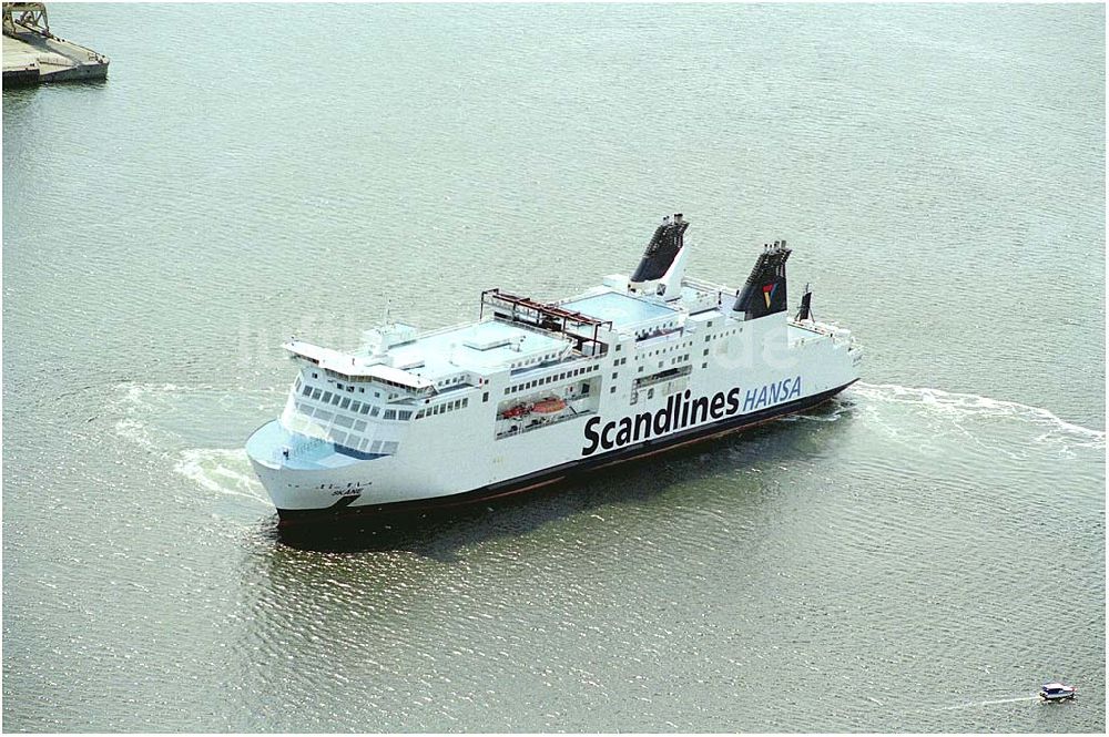 Rostock aus der Vogelperspektive: Scandlines ist größter Fährreeder in Rostocks Hafen