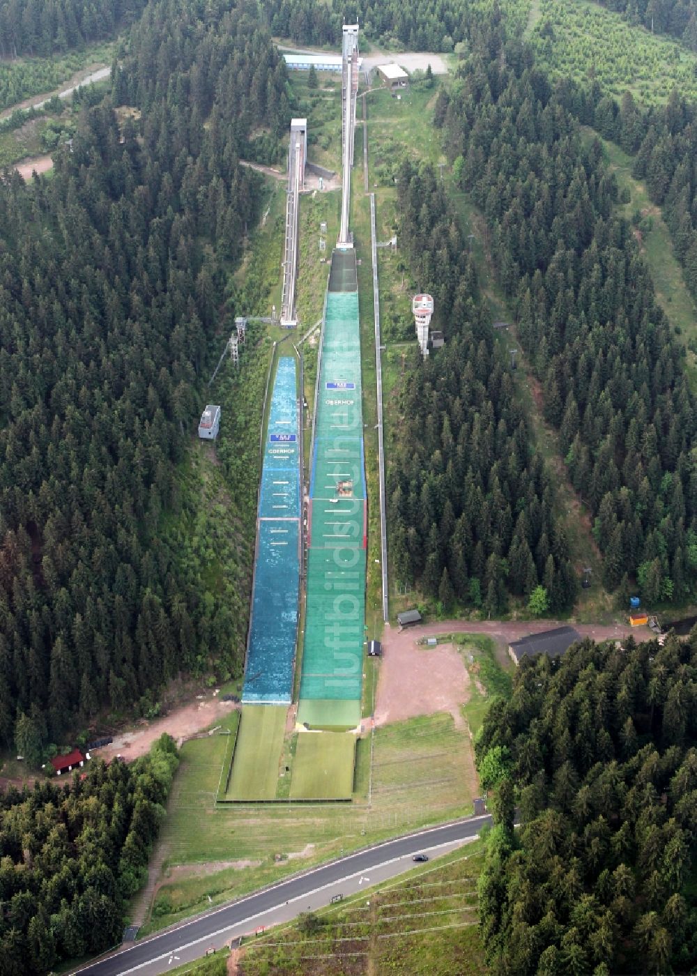 Oberhof von oben - Schanzen im Kanzlersgrund (Rennsteigschanzen) in Oberhof im Bundesland Thüringen