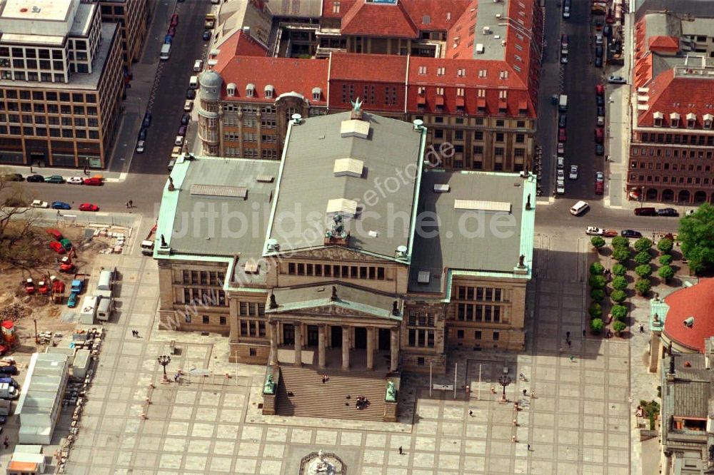 Luftaufnahme Berlin - Schauspielhaus am Gandarmenmarkt Berlin Mitte