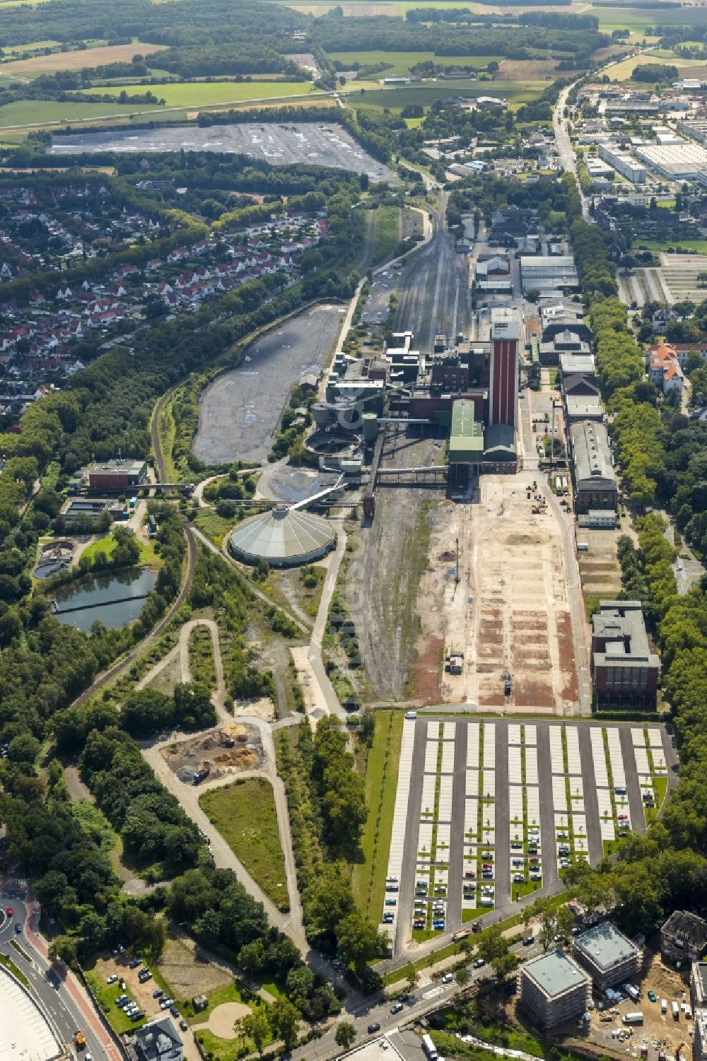 Kamp-Lintfort aus der Vogelperspektive: Schächte I und II der Zeche Friedrich Heinrich, heute Bergwerk West in Kamp-Lintfort im Bundesland Nordrhein-Westfalen