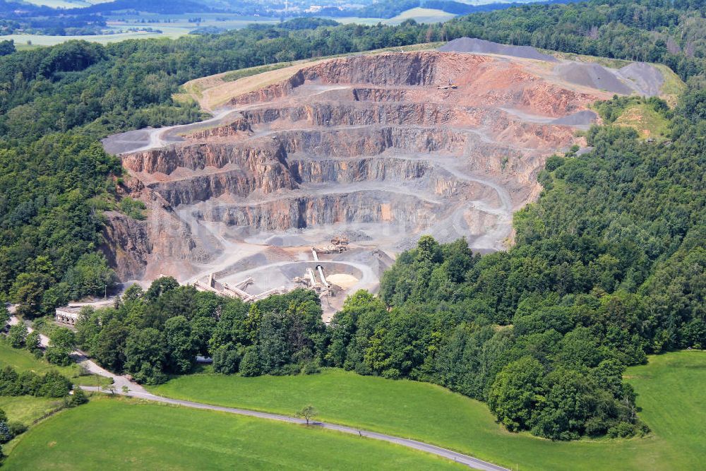 Mittelherwigsdorf von oben - Scheibeberg im Naturpark Zittauer Gebirge, Sachsen