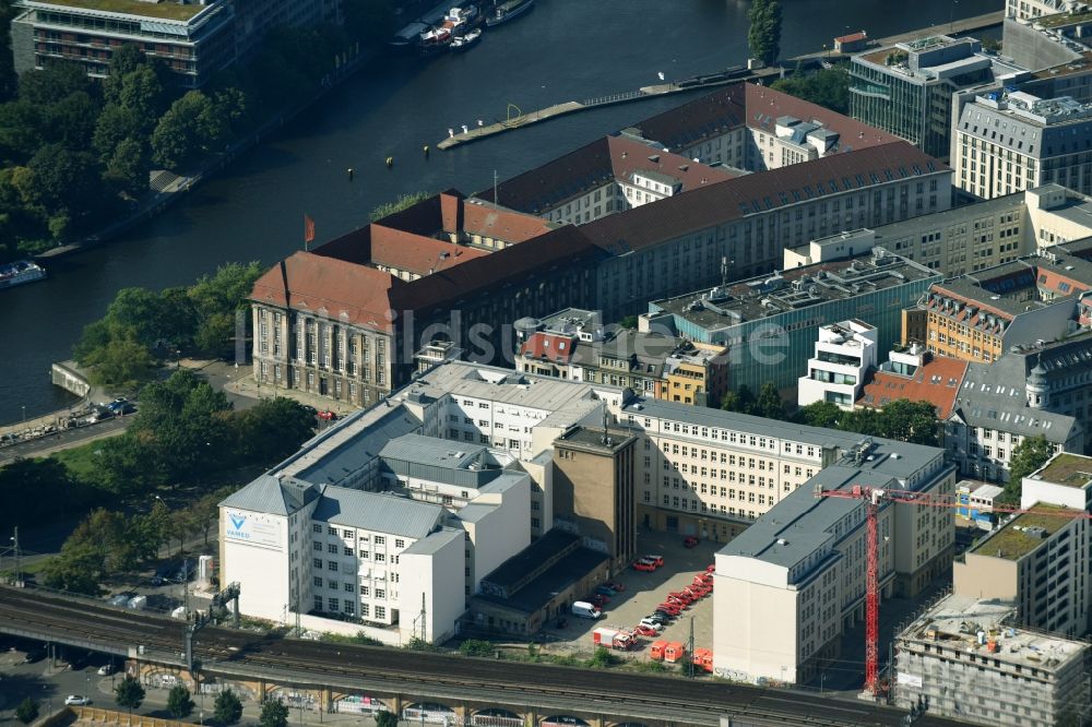 Berlin aus der Vogelperspektive: Schicklerhaus mit Innenhof in Berlin-Mitte