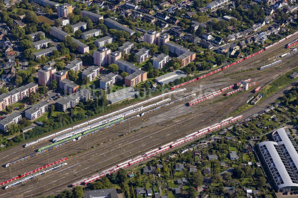 Luftbild Düsseldorf - Schienen und Gleisverlauf- im Streckennetz der Deutschen Bahn in Düsseldorf im Bundesland Nordrhein-Westfalen, Deutschland