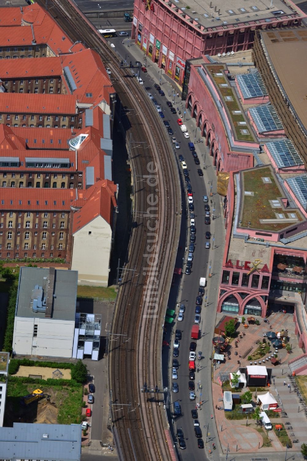 Berlin aus der Vogelperspektive: Schienen- Verlauf der S-Bahntrasse in Berlin-Mitte