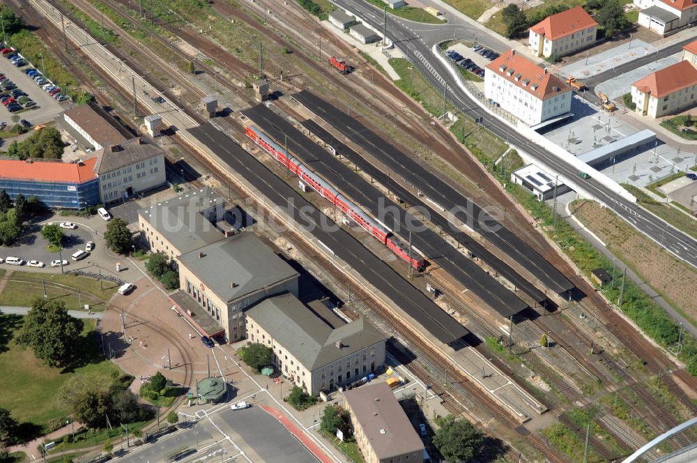 Dessau von oben - Schienentrasse der Deutschen Bahn in Nord / Süd- Richtung von Dessau nach Wolfen