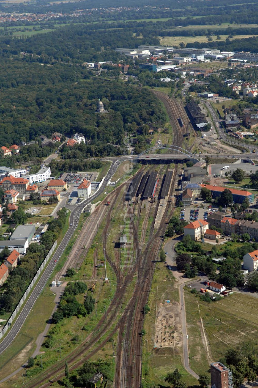 Luftbild Dessau - Schienentrasse der Deutschen Bahn in Nord / Süd- Richtung von Dessau nach Wolfen