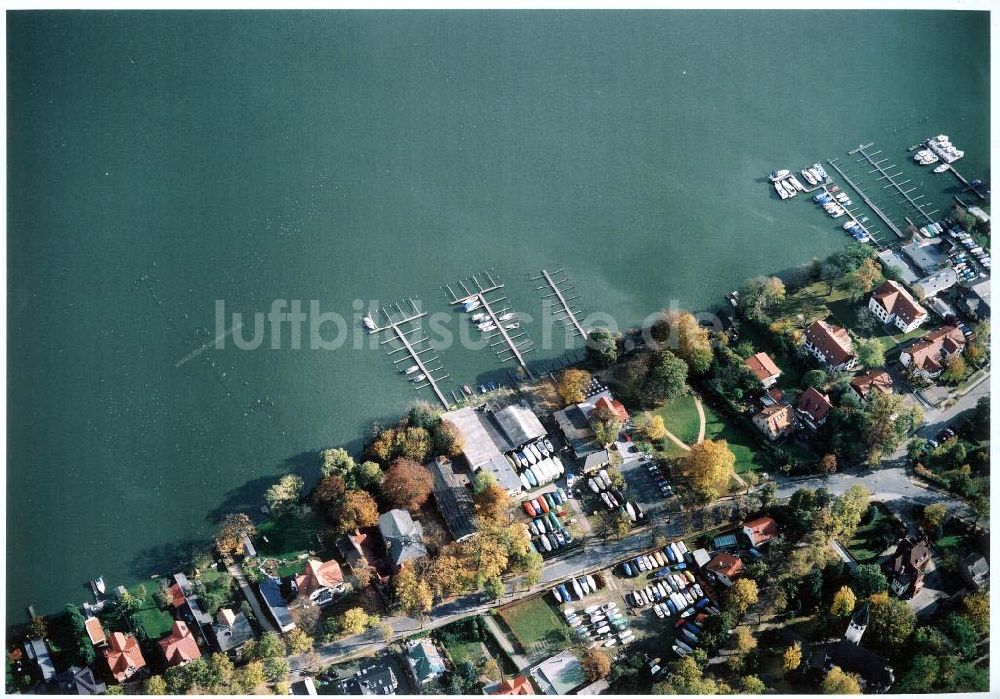 Zeuthen / BRB aus der Vogelperspektive: Schiffsanlegestellen am Zeuthener See.