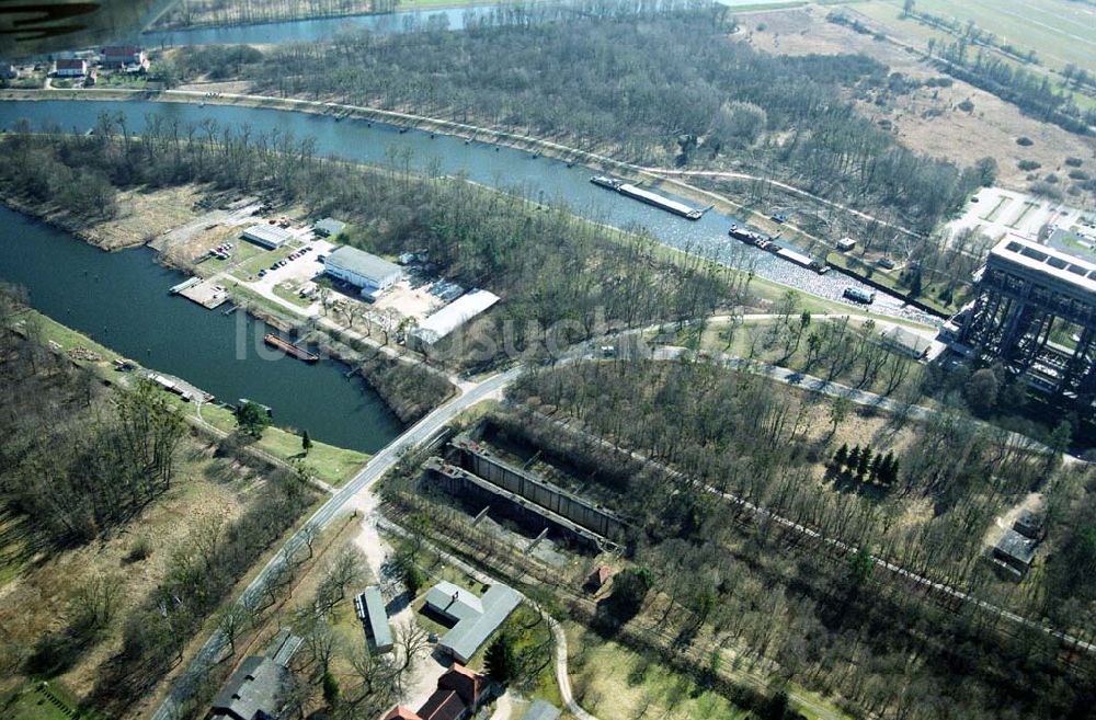 Niederfinow aus der Vogelperspektive: Schiffshebewerk am Finowkanal