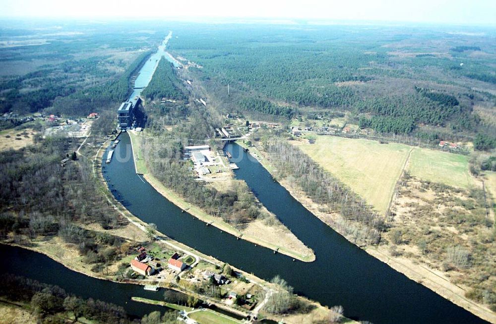 Niederfinow von oben - Schiffshebewerk am Finowkanal