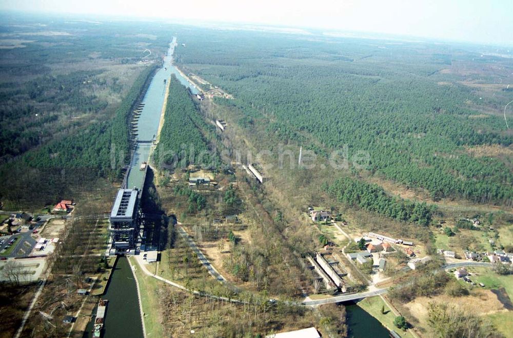 Luftbild Niederfinow - Schiffshebewerk am Finowkanal