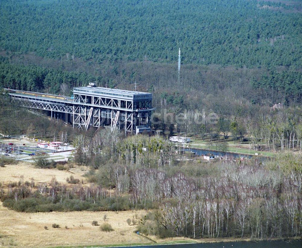 Luftaufnahme Niederfinow - Schiffshebewerk am Finowkanal