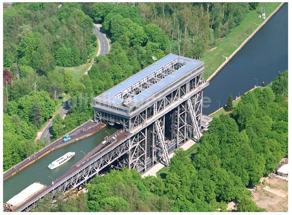 Luftbild Niederfinow / BRB - Schiffshebewerk am Finowkanal