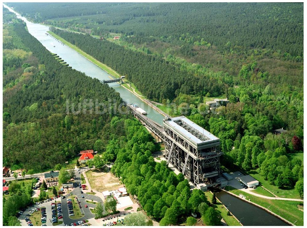 Niederfinow / BRB aus der Vogelperspektive: Schiffshebewerk am Finowkanal