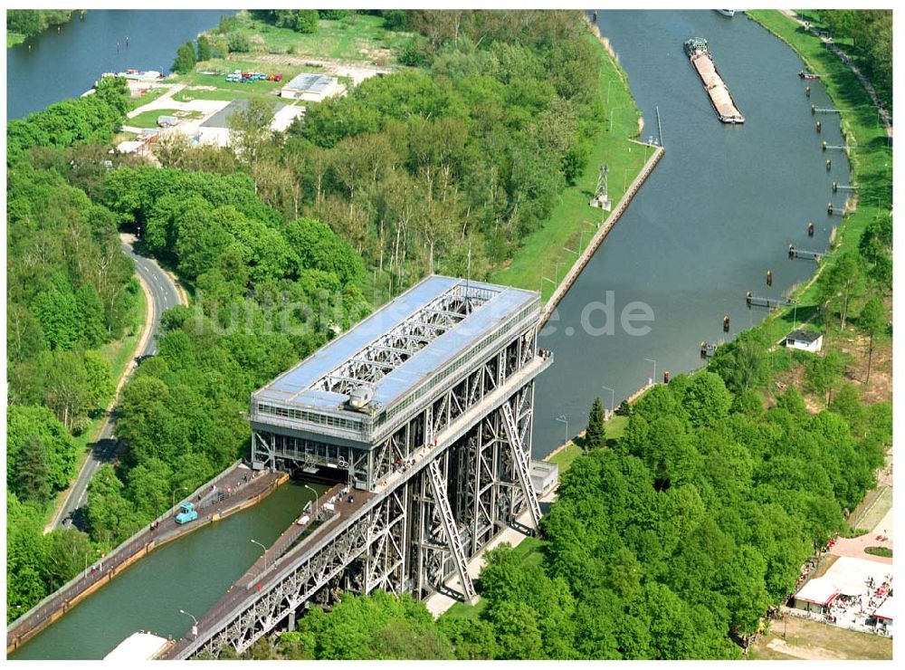 Luftbild Niederfinow / BRB - Schiffshebewerk am Finowkanal