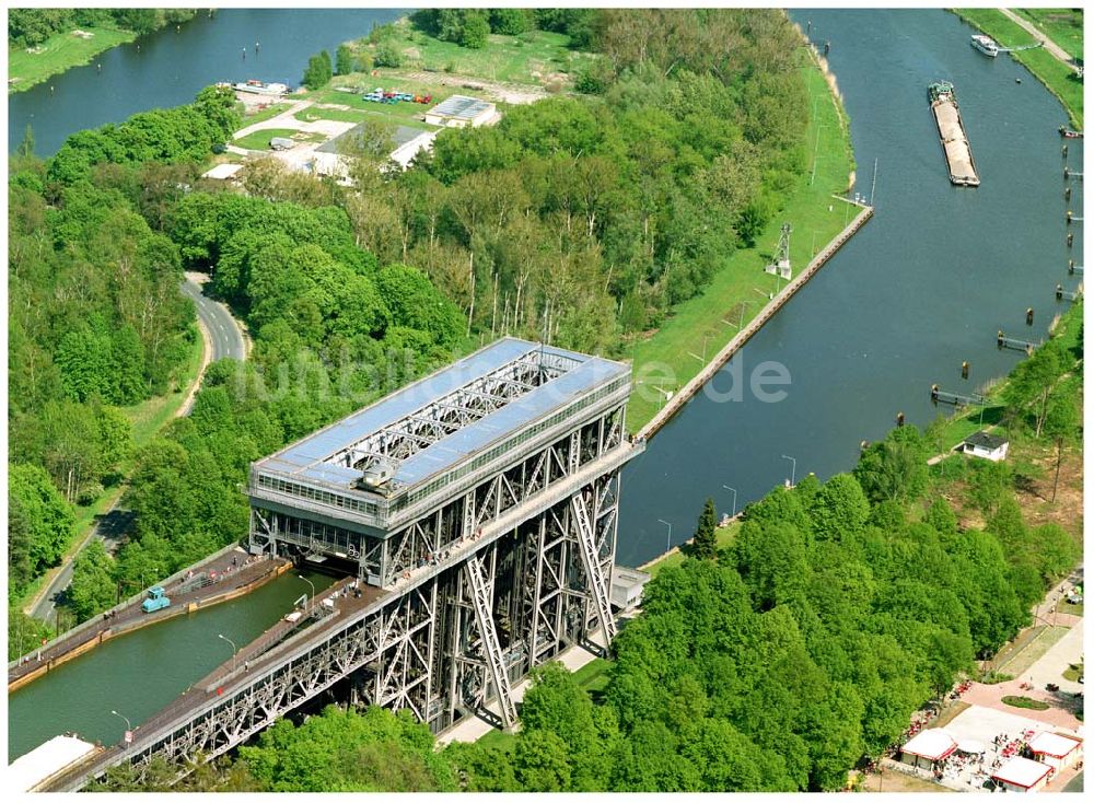 Luftaufnahme Niederfinow / BRB - Schiffshebewerk am Finowkanal