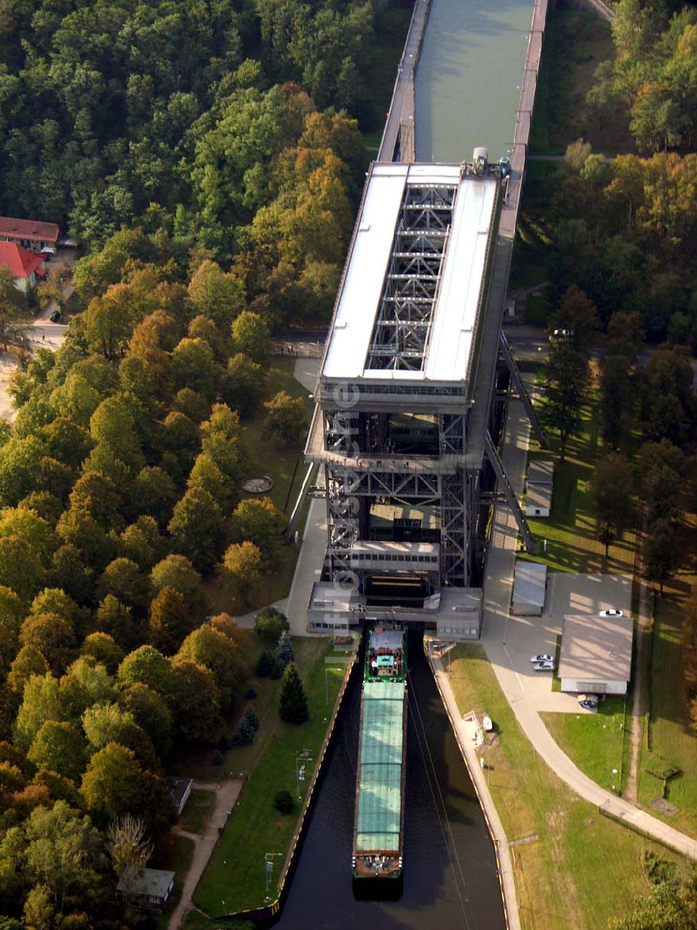 Finow/ Brandenburg von oben - Schiffshebewerk Niederfinow.