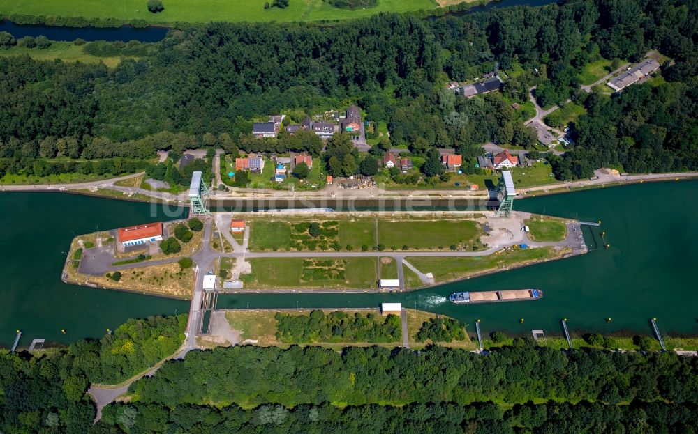 Luftbild Dorsten - Schiffshebewerk und Schleusenanlagen am Ufer der Wasserstraße des Lippe Verlaufes in Dorsten im Bundesland Nordrhein-Westfalen