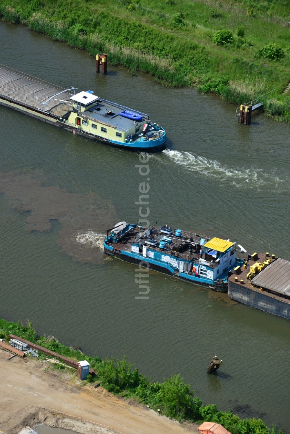 Zerben von oben - Schiffsverkehr von Schubverbänden im Bereich der Schleuse Zerben auf der Wasserstraße des Elbe-Havel-Kanal im Bundesland Sachsen-Anhalt