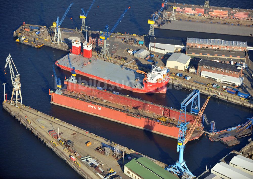 Luftbild Hamburg - Schiffswerft im Hamburger Hafen