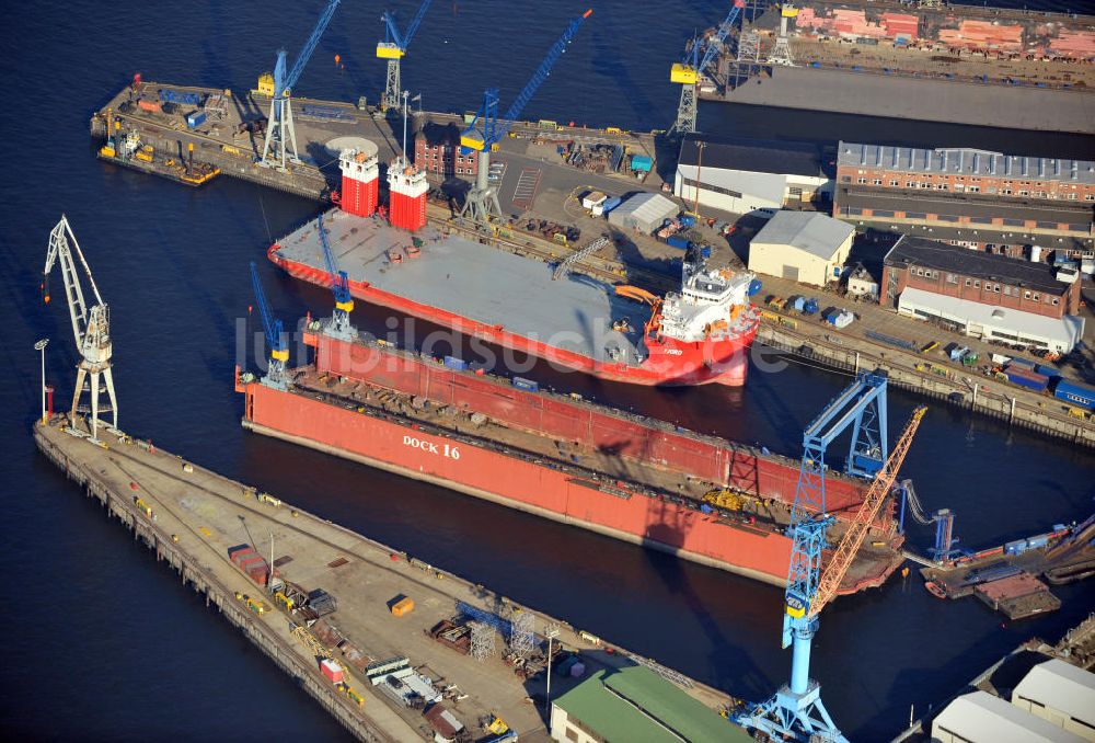 Luftaufnahme Hamburg - Schiffswerft im Hamburger Hafen