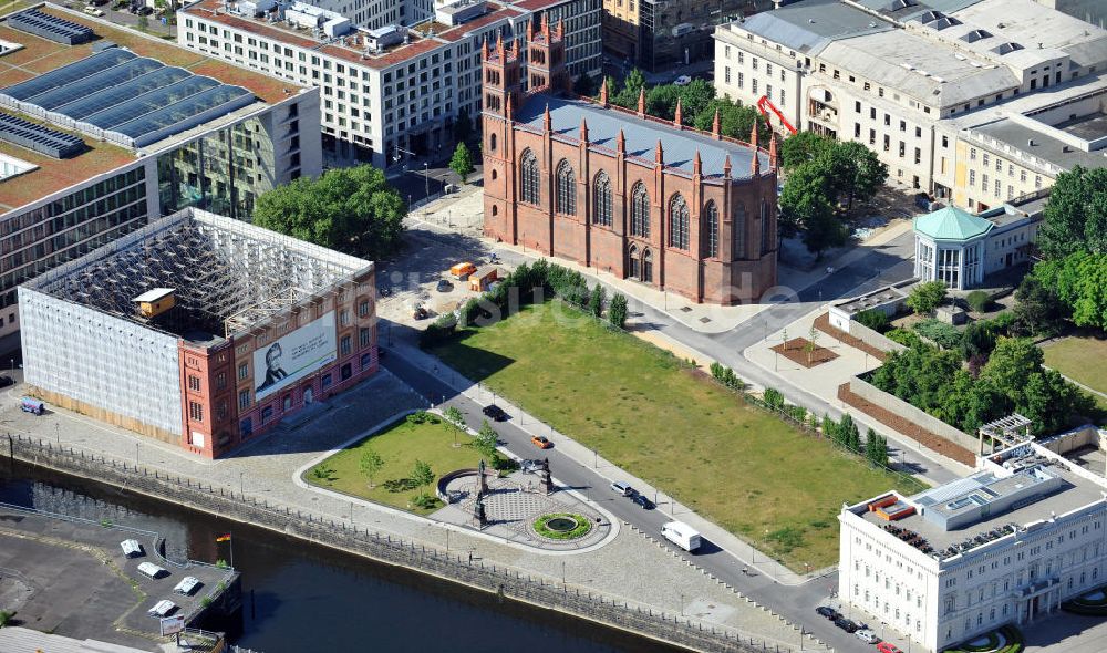 Berlin Mitte aus der Vogelperspektive: Schinkelplatz in Berlin-Mitte