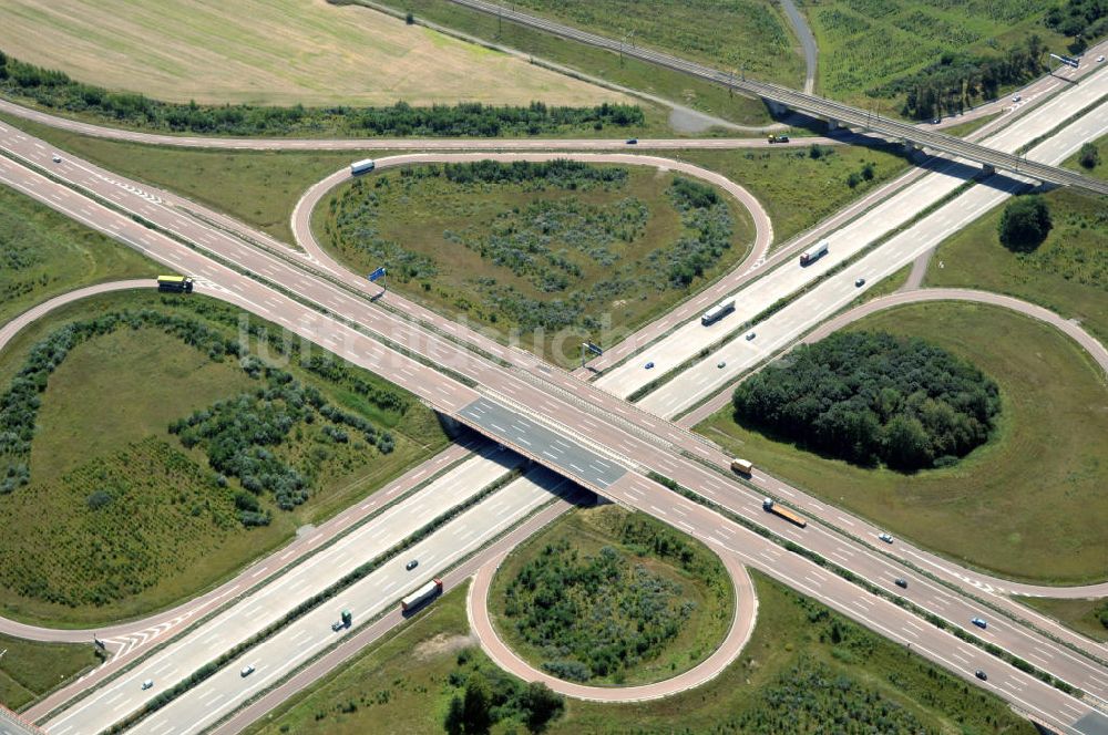 Luftaufnahme Schkeuditz - Schkeuditzer Kreuz bei Leipzig