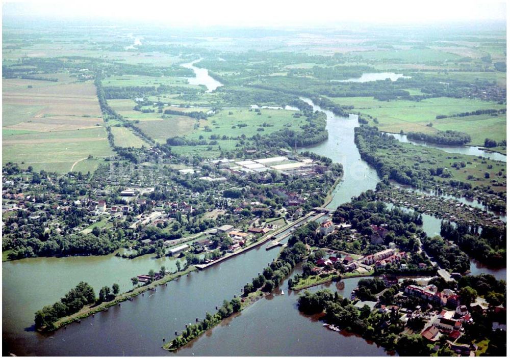 Brandenburg von oben - Schleuse in Brandenburg