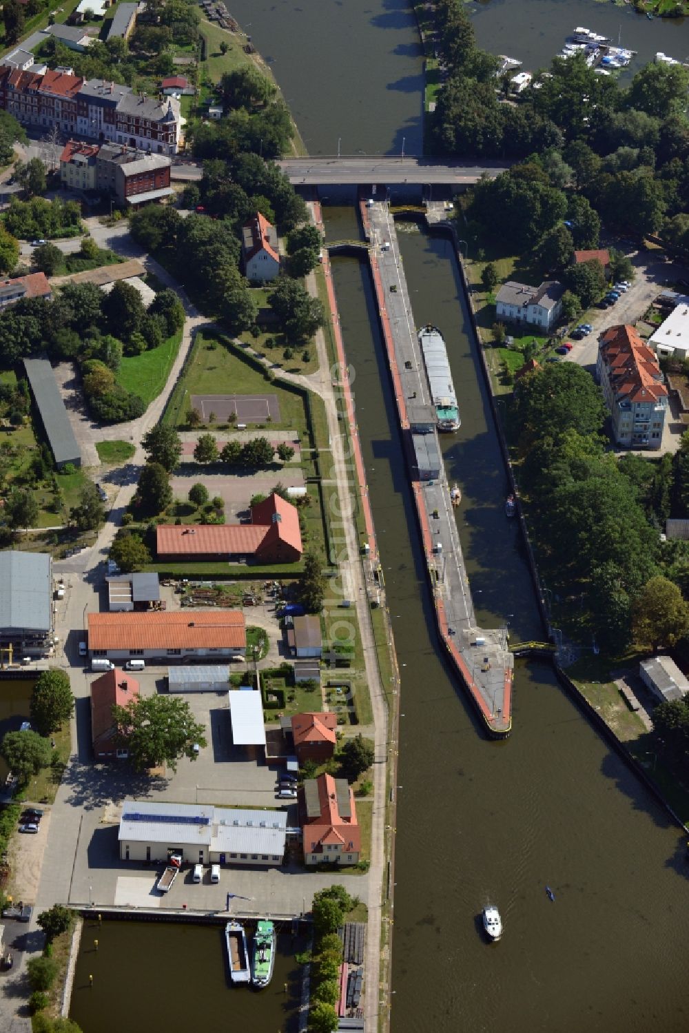 Brandenburg an der Havel von oben - Schleuse Brandenburg und Umgebung in Brandenburg an der Havel in Brandenburg