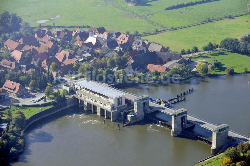 Drakenburg von oben - Schleuse Drakenburg in Niedersachsen