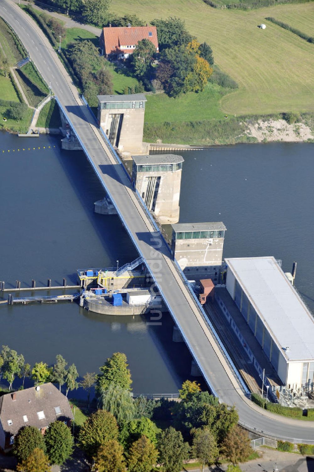 Luftbild Drakenburg - Schleuse Drakenburg in Niedersachsen