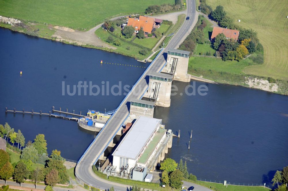 Drakenburg von oben - Schleuse Drakenburg in Niedersachsen